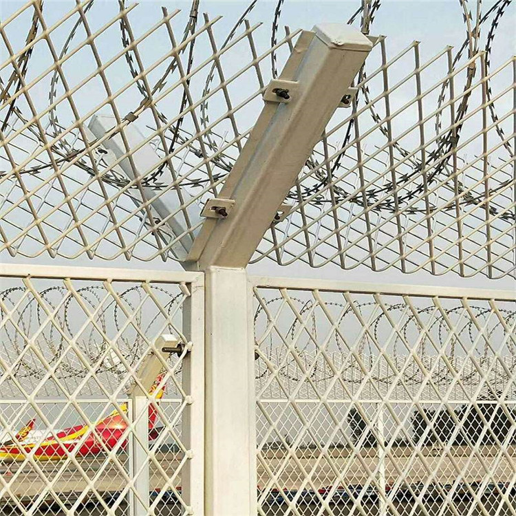 上海監獄刀刺鋼網墻圖片3