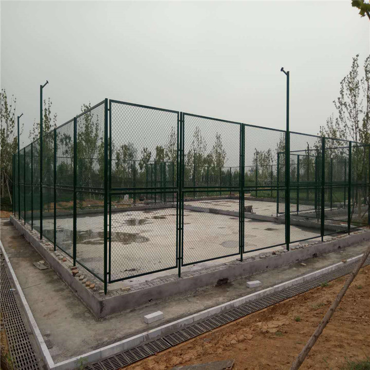 籠式場(chǎng)地圍網(wǎng)圖片4
