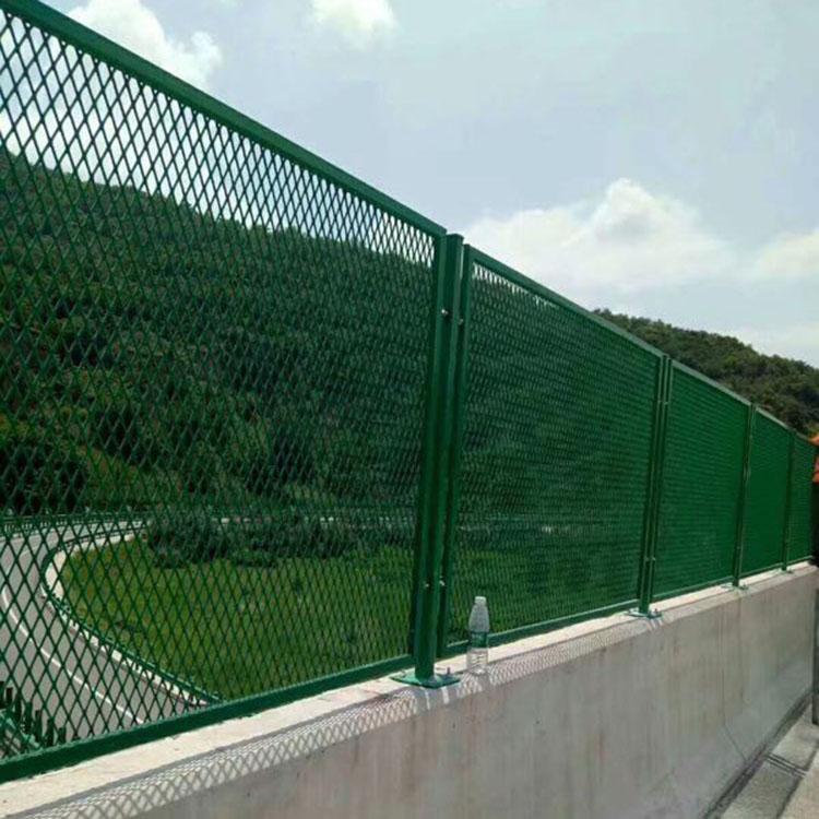 高速公路防護網圖片4