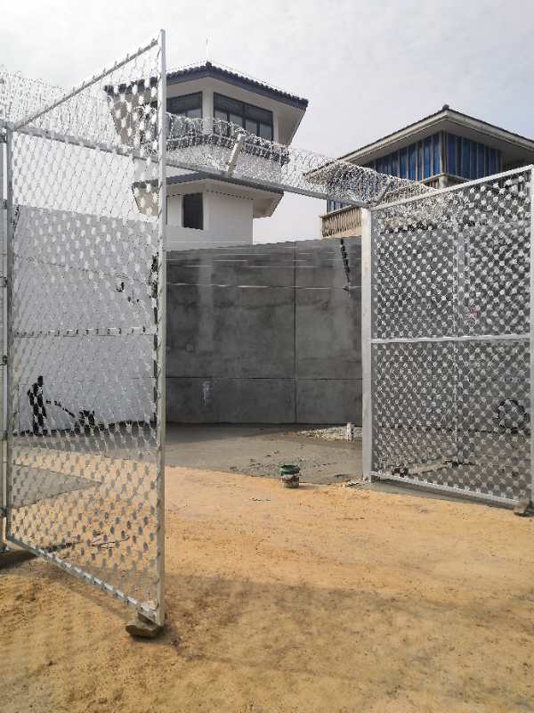 上海金屬網片隔離柵圖片3