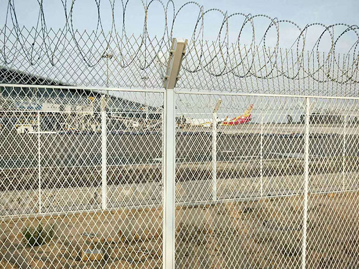 機場編織防護隔離圍界圖片2