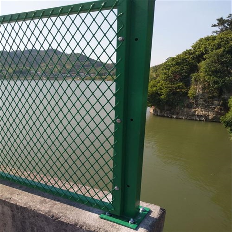 上海防拋網(wǎng)隔離柵圖片2