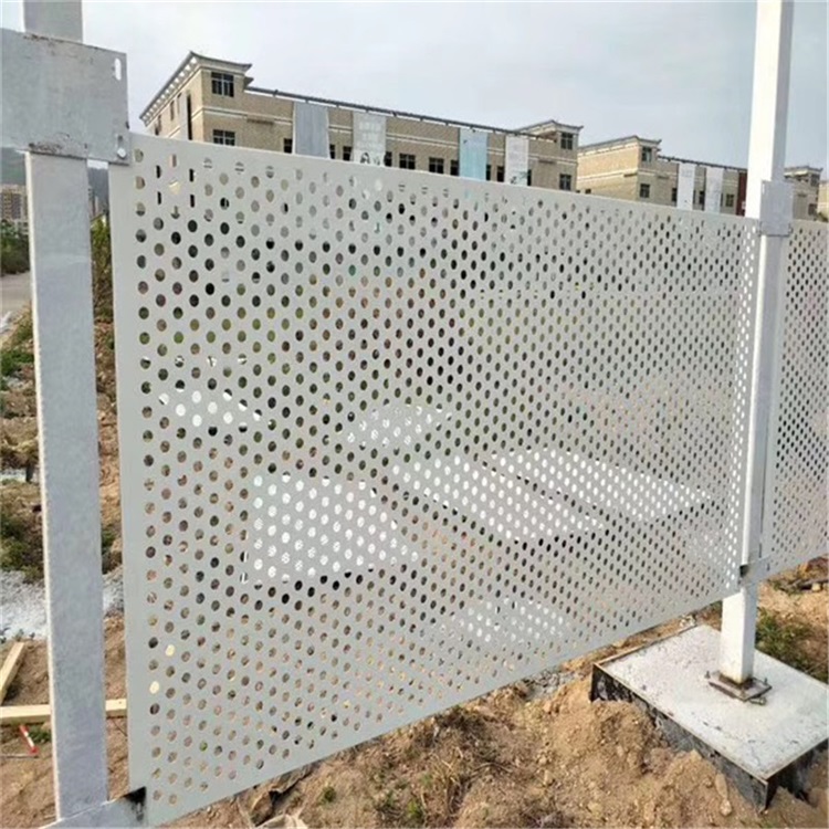 沖孔板護欄圍擋圖片1