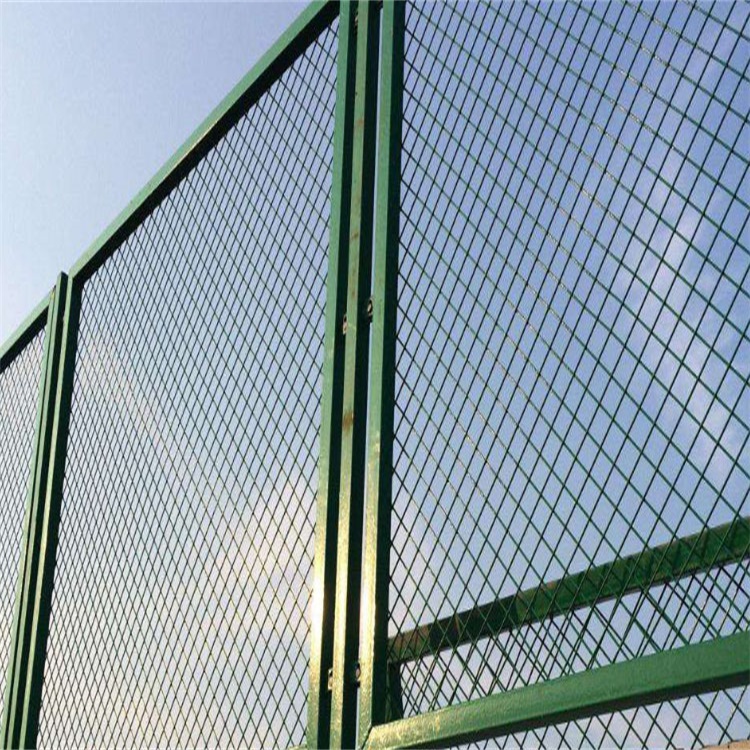 防眩網(wǎng)護(hù)欄圖片4