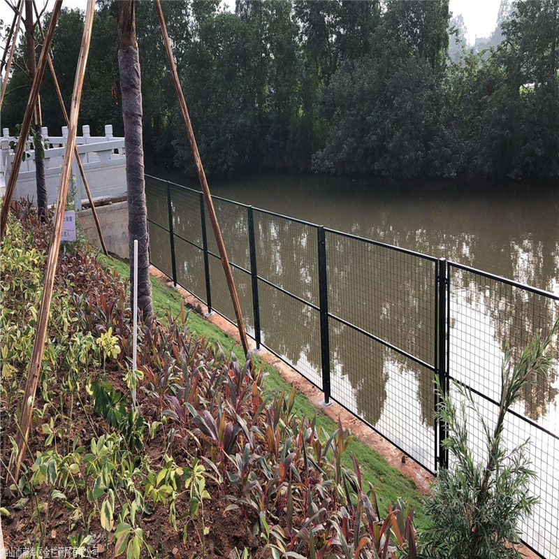 圍墻鐵絲網圖片2