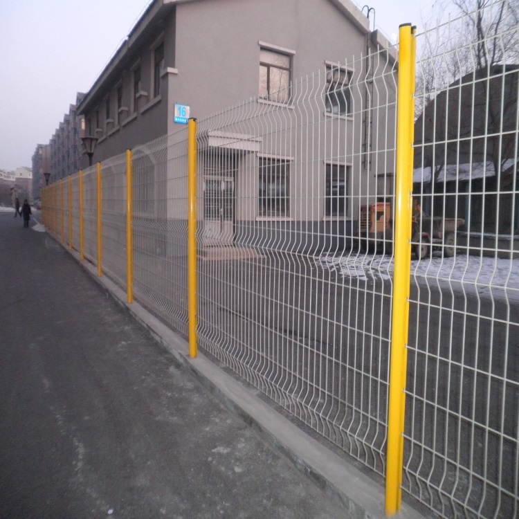 焊接網(wǎng)片護欄網(wǎng)