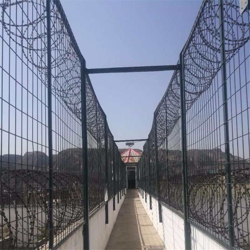 監獄周界隔離網墻圖片4
