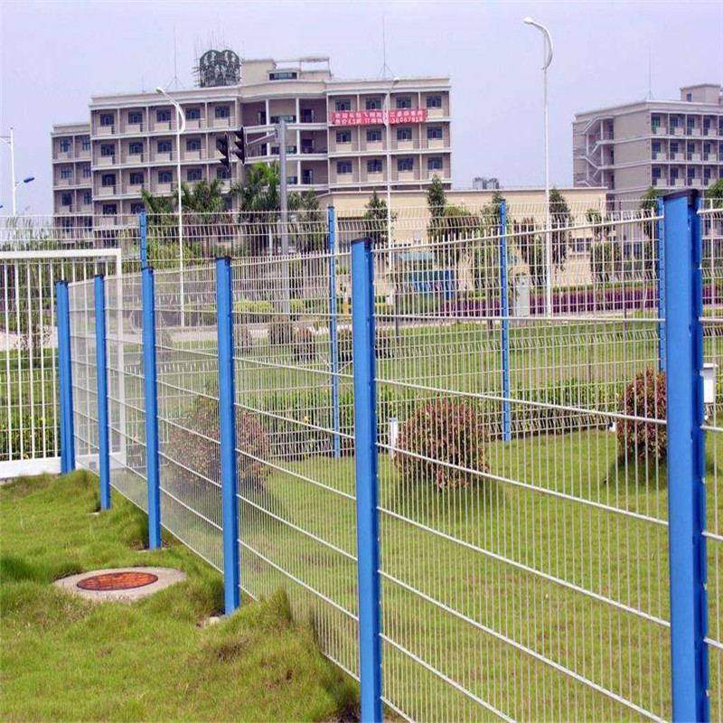 加強(qiáng)折彎護(hù)欄網(wǎng)