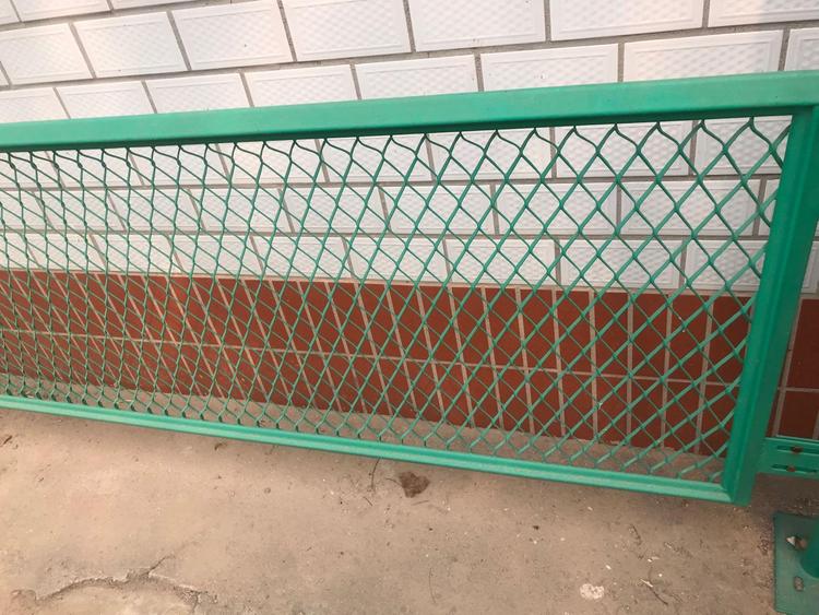 上海鋼板網護欄圖片4