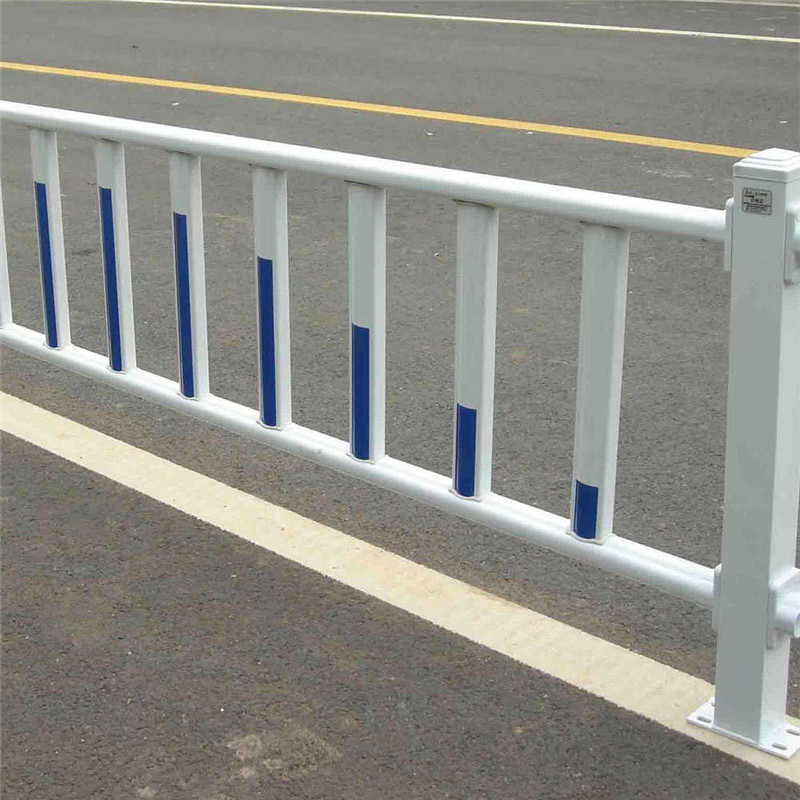 交通鍍鋅噴鋼護(hù)欄圖片4