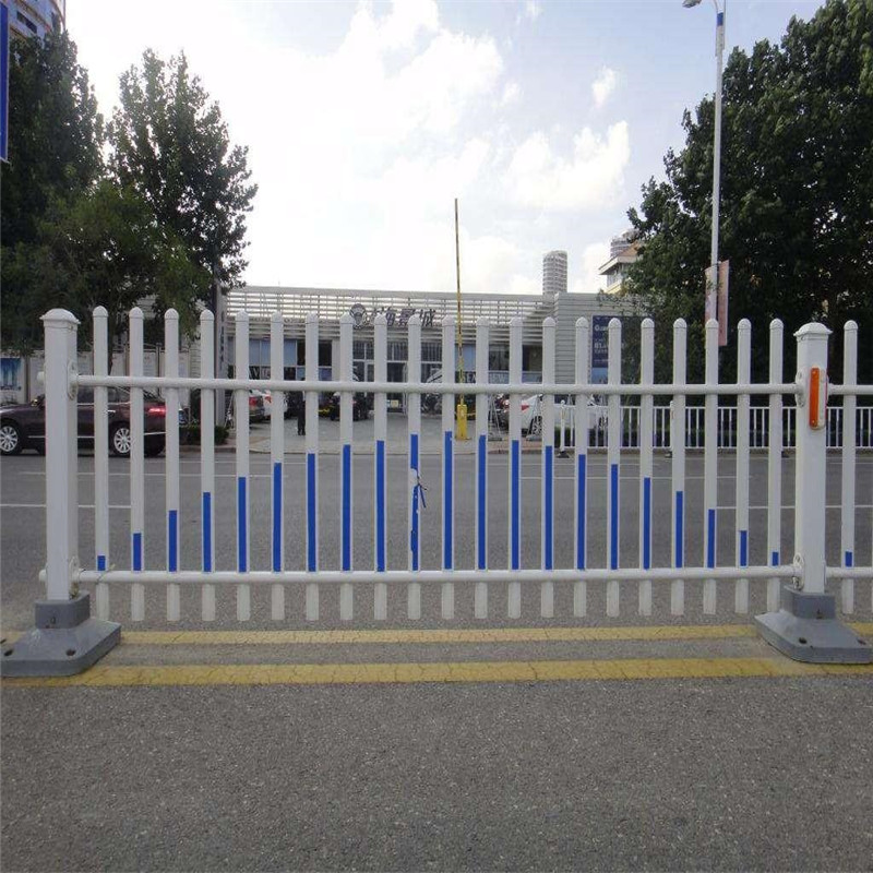 上海道路分隔帶護欄圖片4