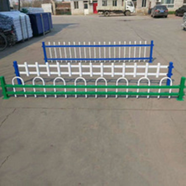 上海鋅鋼草坪護(hù)欄圖片3