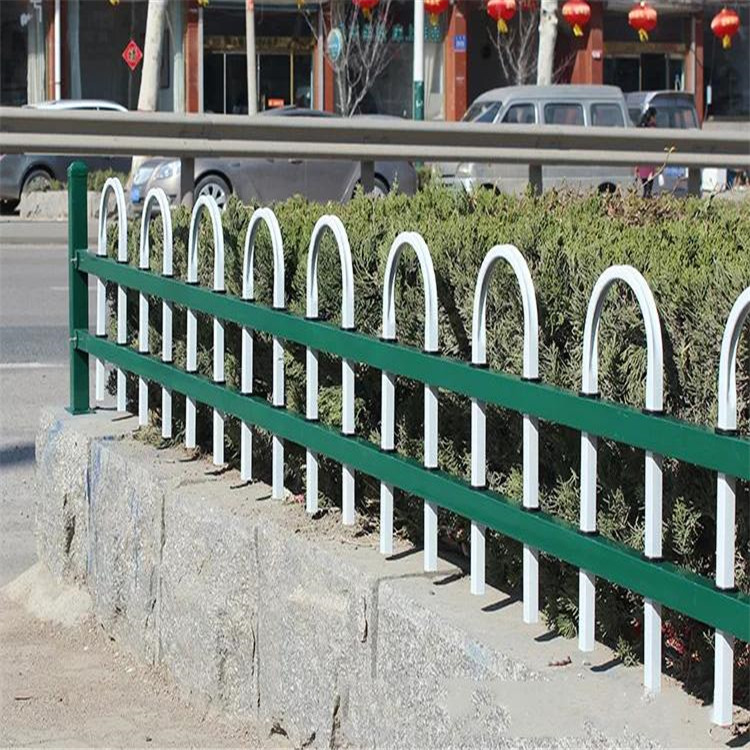 上海鋅鋼草坪護(hù)欄圖片4