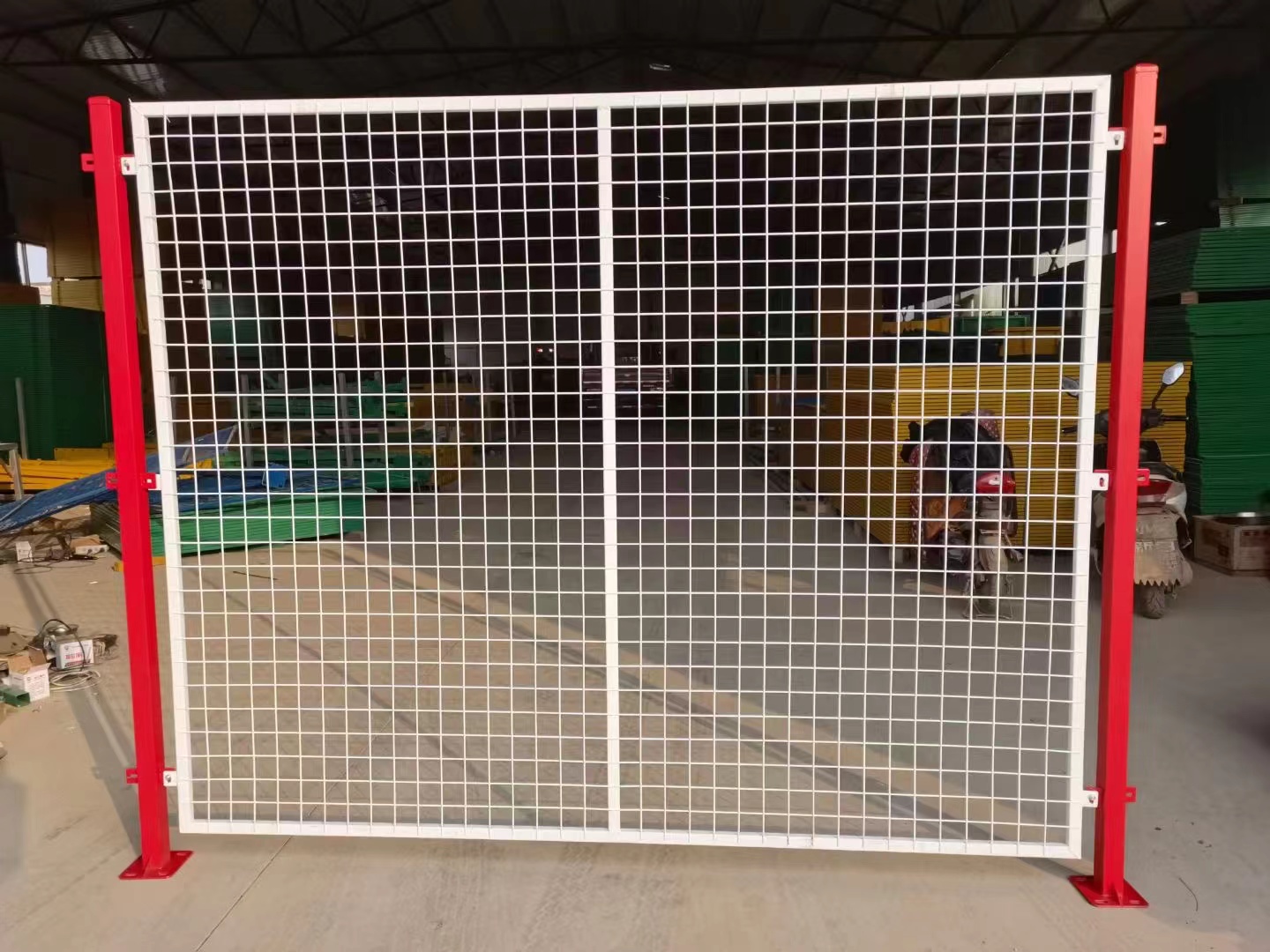 上海倉庫隔離帶車間防護(hù)網(wǎng)圖片4