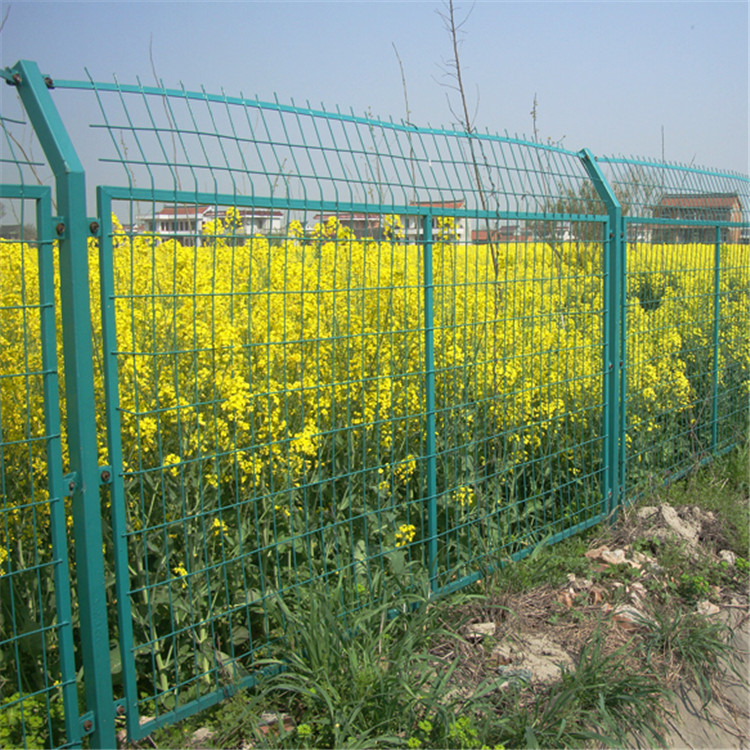 邊框式防攀護(hù)欄網(wǎng)圖片3