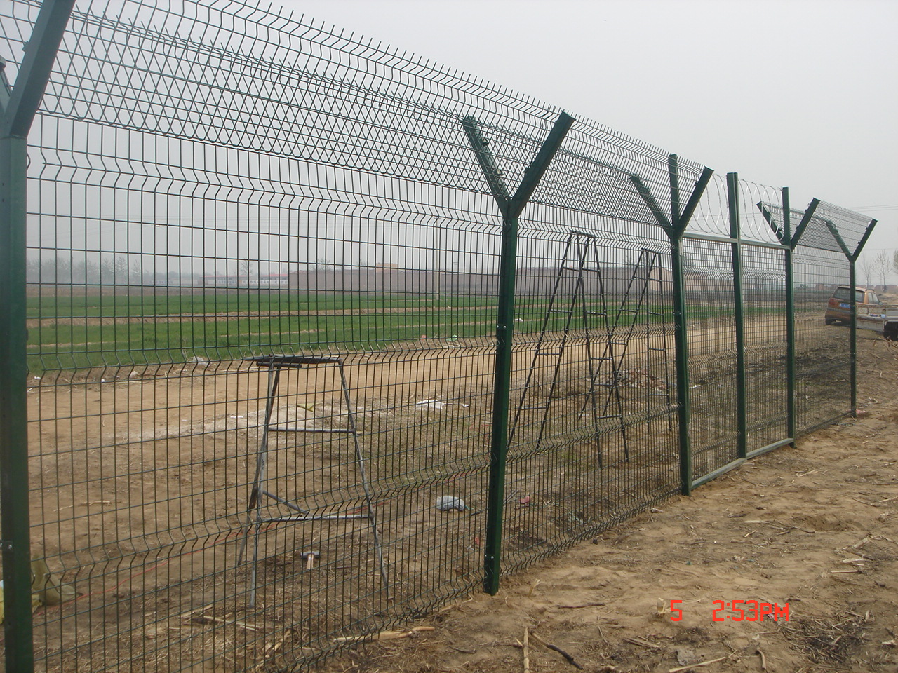 飛行區(qū)防護(hù)柵欄網(wǎng)圖片3