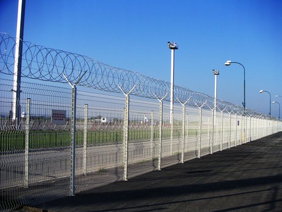機場飛行區鋼筋圍界網圖片4
