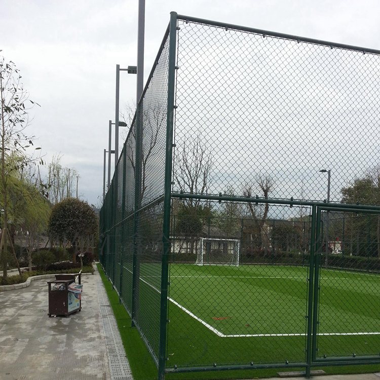上海足球場(chǎng)圍欄防護(hù)網(wǎng)圖片2