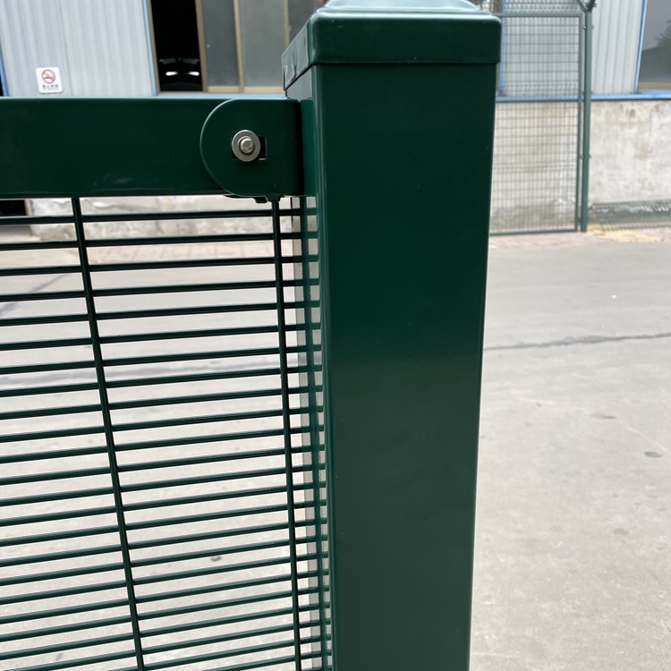 上海監(jiān)獄隔離網(wǎng)之358護欄圖片1